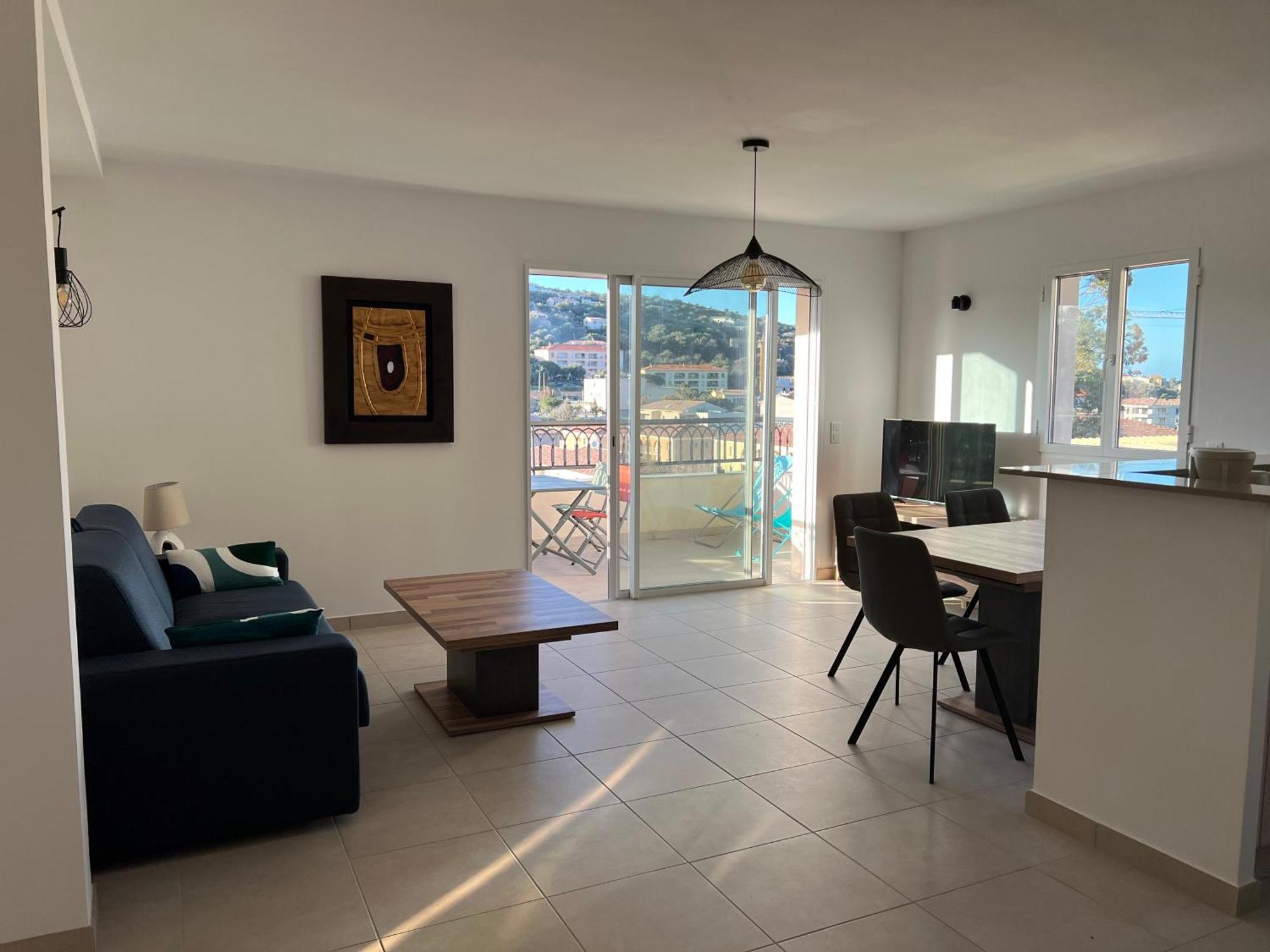 Apartment Grand T2 De Standing